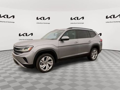 Used 2023 Volkswagen Atlas SE AWD/4WD image 5