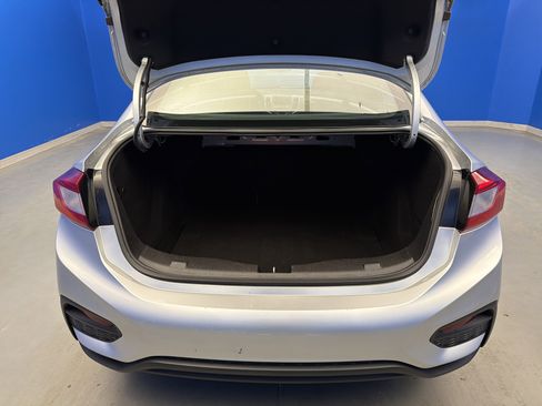 Used 2018 Chevrolet Cruze LT w/ Convenience Package image 27