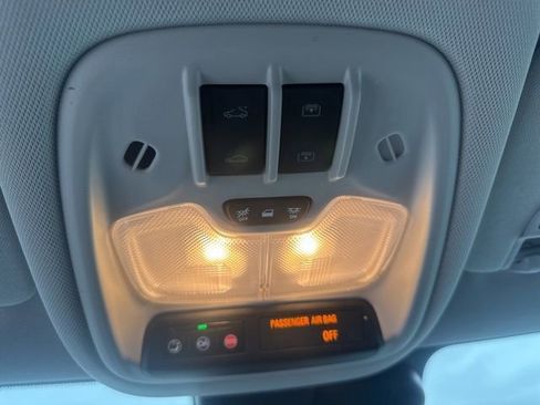 Used 2025 Chevrolet TrailBlazer LT w/ LT Cold Weather Package image 21