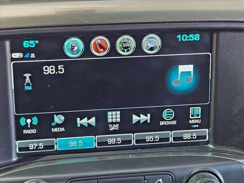 Used 2018 Chevrolet Silverado 1500 LT w/ All Star Edition image 10