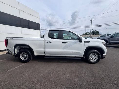 Used 2024 GMC Sierra 1500 Pro w/ Fleet Convenience Package AWD/4WD image 4