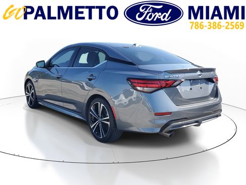 Used 2023 Nissan Sentra SR w/ Electronics Package image 4