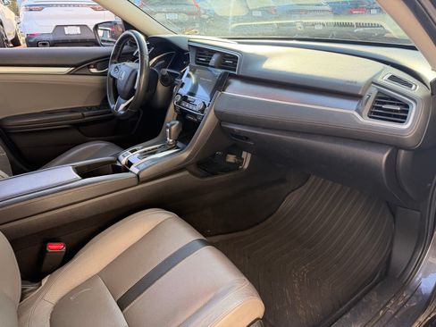 Used 2018 Honda Civic EX-L image 21