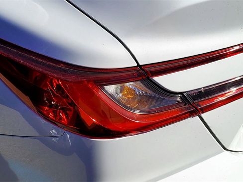 Used 2025 Toyota Camry XSE image 7