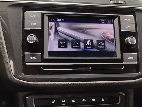 Certified 2023 Volkswagen Tiguan S AWD/4WD image 19