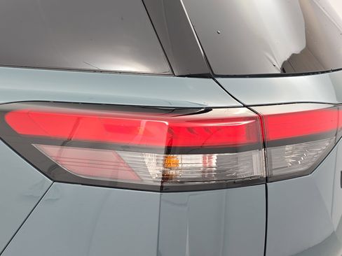 New 2026 Nissan Pathfinder SL image 36