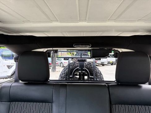 Used 2012 Jeep Wrangler Unlimited Sahara AWD/4WD image 55