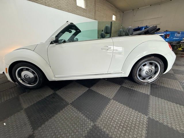 Used 2016 Volkswagen Beetle 1.8T Denim FWD image 12