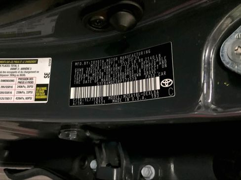 Used 2024 Toyota Corolla LE FWD image 37