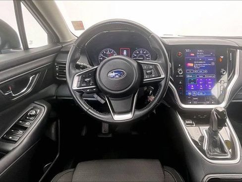 Used 2021 Subaru Outback Premium AWD/4WD image 4