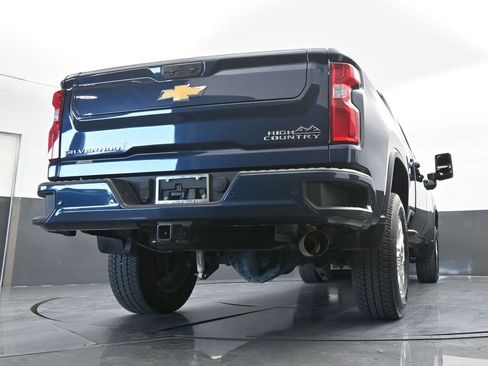 Used 2022 Chevrolet Silverado 2500 High Country w/ Z71 Off-Road Package AWD/4WD image 75