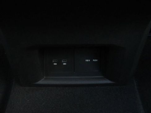 Used 2023 Volkswagen Atlas SE FWD image 30