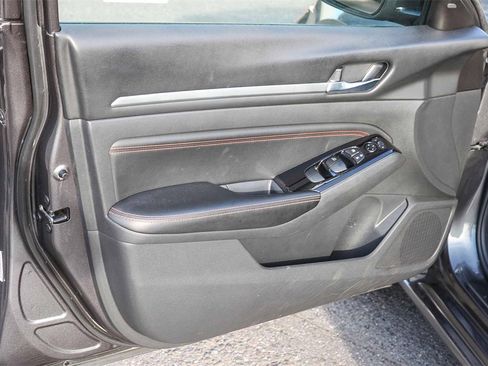 Used 2023 Nissan Altima 2.5 SR image 26