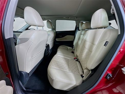 Used 2021 Nissan Murano Platinum w/ Cargo Package image 31