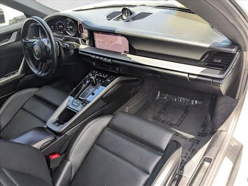 Used 2020 Porsche 911 Carrera RWD image 21