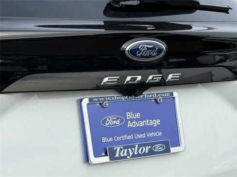 Certified 2022 Ford Edge SEL w/ Convenience Package image 29