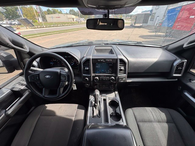Used 2016 Ford F150 XLT w/ Equipment Group 302A Luxury AWD/4WD image 16