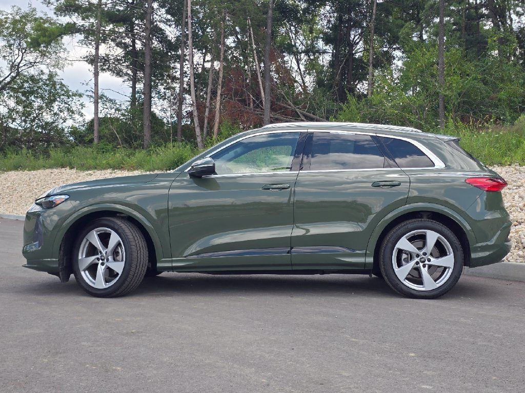 Used 2025 Audi Q5 Prestige AWD/4WD image 3