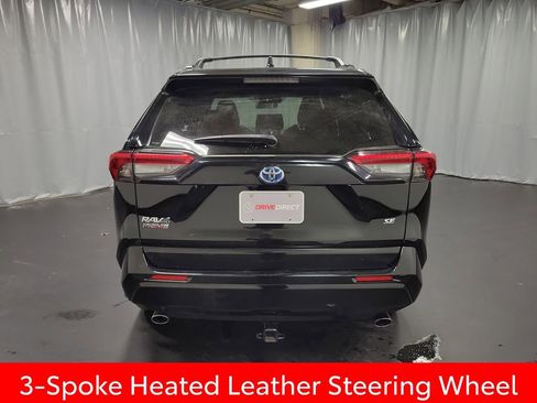 Used 2021 Toyota RAV4 SE image 7