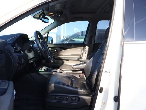 Used 2018 Honda Pilot Touring image 8
