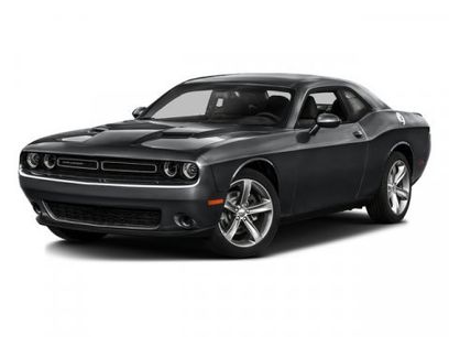 Used 2017 Dodge Challenger SXT
