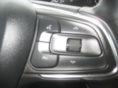 Used 2025 Buick Encore GX Preferred image 26