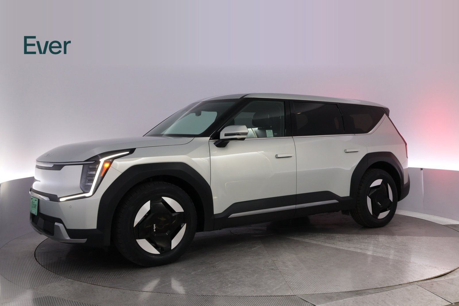 Used 2024 Kia EV9 Light Long Range RWD image 18