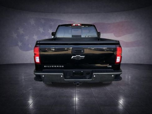 Used 2017 Chevrolet Silverado 1500 LTZ w/ LTZ Plus Package AWD/4WD image 3