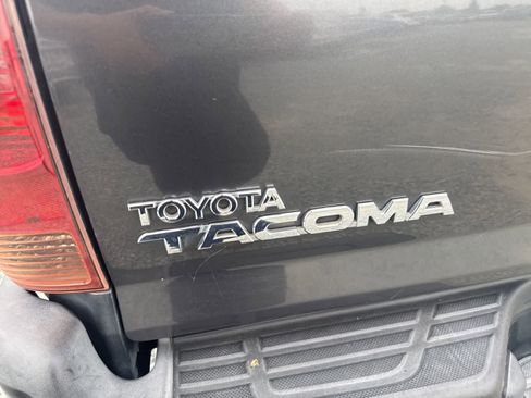 Used 2013 Toyota Tacoma PreRunner w/ Convenience Pkg image 14