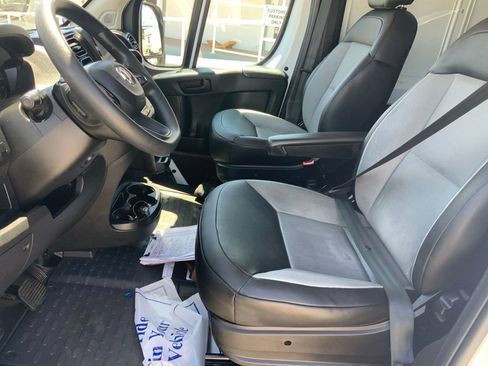 Used 2025 RAM ProMaster 3500 w/ Convenience Group FWD image 19