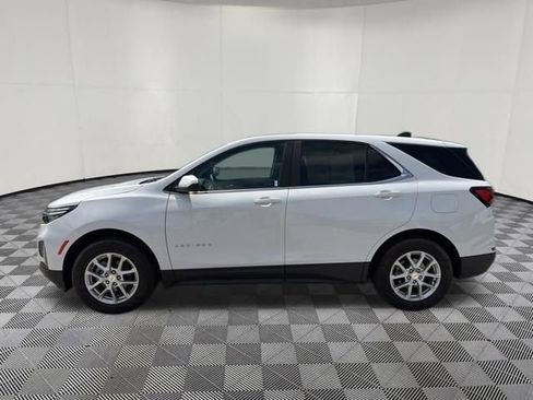 Used 2024 Chevrolet Equinox LT AWD/4WD image 13