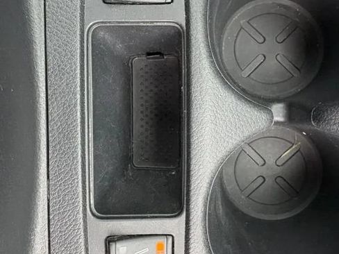 Used 2018 Nissan Rogue S w/ S Value Package AWD/4WD image 15