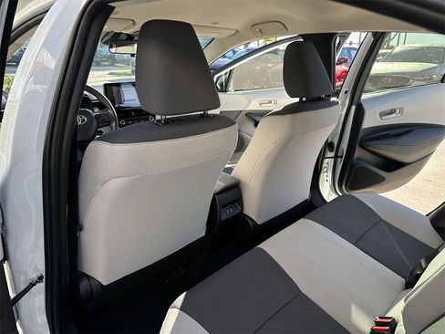 Used 2024 Toyota Corolla LE image 35
