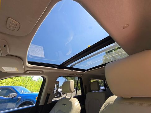 Used 2021 Ford Expedition Max Platinum AWD/4WD image 29