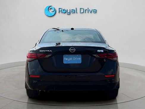Used 2025 Nissan Sentra SV w/ All-Weather Package FWD image 5