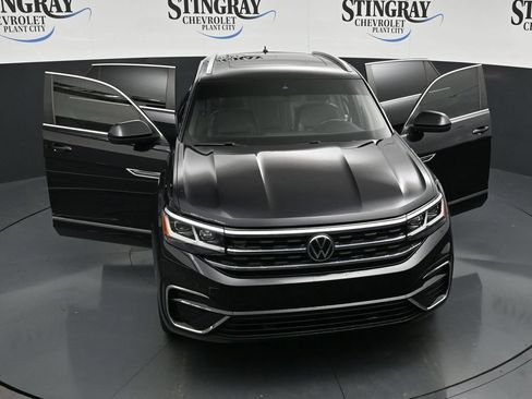 Used 2022 Volkswagen Atlas Cross Sport SEL R-Line AWD/4WD image 34