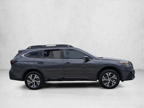 Used 2020 Subaru Outback Limited image 4