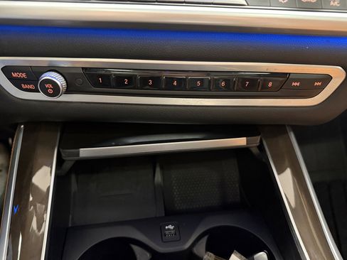 Used 2022 BMW X5 xDrive45e w/ M Sport Package image 31