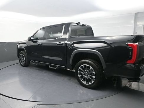 Used 2025 Toyota Tundra Limited AWD/4WD image 8