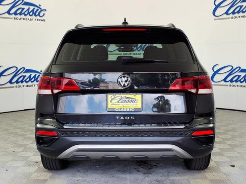 Used 2022 Volkswagen Taos S w/ IQ Drive S Package FWD image 4