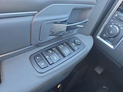 Used 2019 RAM 1500 Big Horn image 24