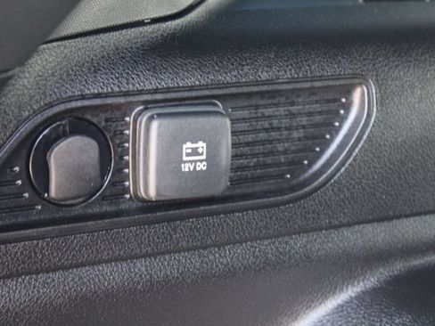 Used 2025 Jeep Grand Cherokee Altitude RWD image 46