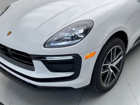 Used 2025 Porsche Macan image 48
