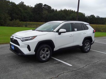 New 2025 Toyota RAV4 XLE w/ Convenience Package