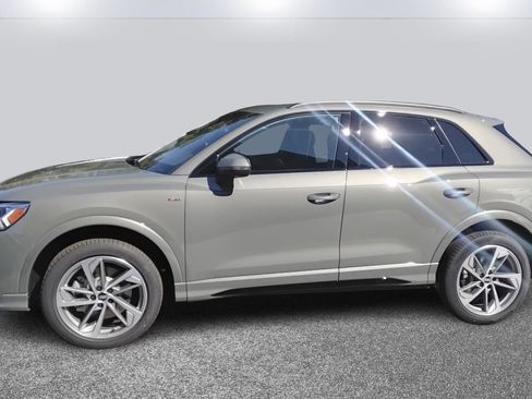 New 2025 Audi Q3 2.0T Premium image 3