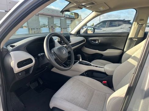 Used 2023 Honda HR-V LX image 16