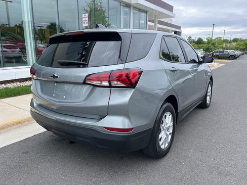 Used 2023 Chevrolet Equinox LS FWD image 9
