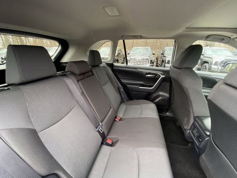 Used 2025 Toyota RAV4 XLE w/ Convenience Package image 24