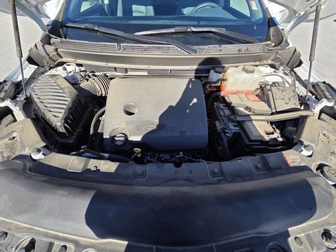 Used 2021 Buick Enclave Essence image 32