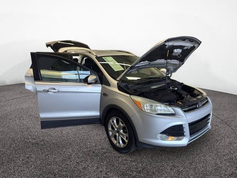 Used 2014 Ford Escape Titanium FWD image 9
